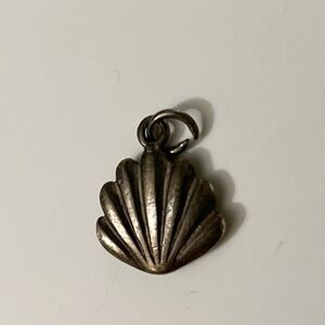 Silver Scallop Shell Pendant Charm
